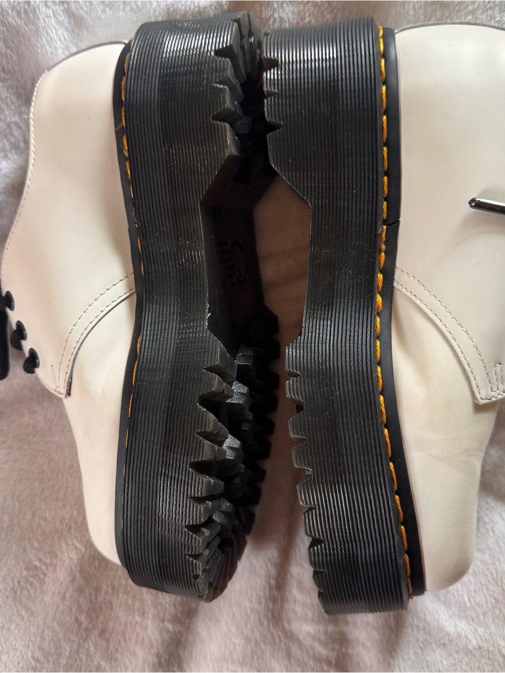 Dr Martens 1461 Quad Platform Oxford in White Leather EUC - Picture 3 of 7